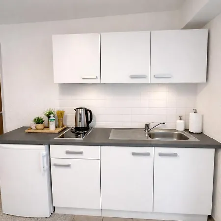 Kleines Mit Doppelbett *