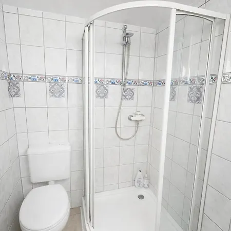 Kleines Mit Doppelbett Koblenc