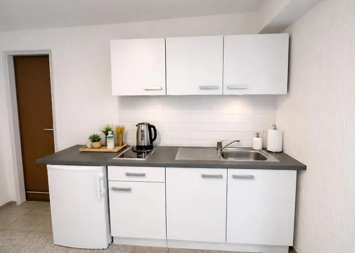 Kleines Mit Doppelbett *